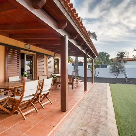 Casa Tagoro, Facing The Ocean