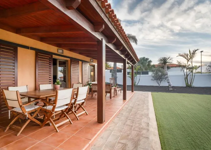 Casa Tagoro, Facing The Ocean